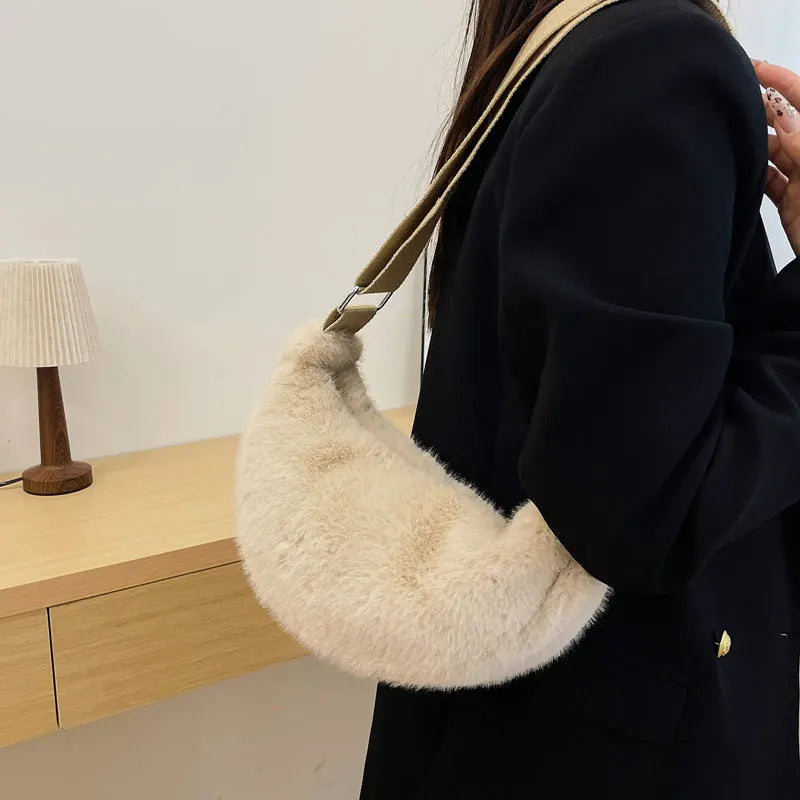 sac banane en fausse fourrure chic