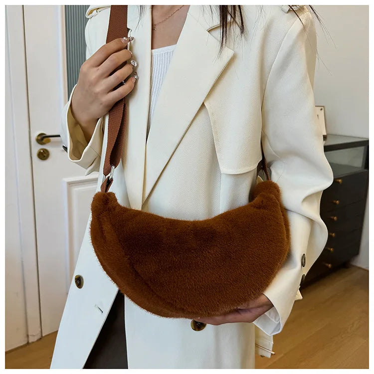 sac banane fausse fourrure