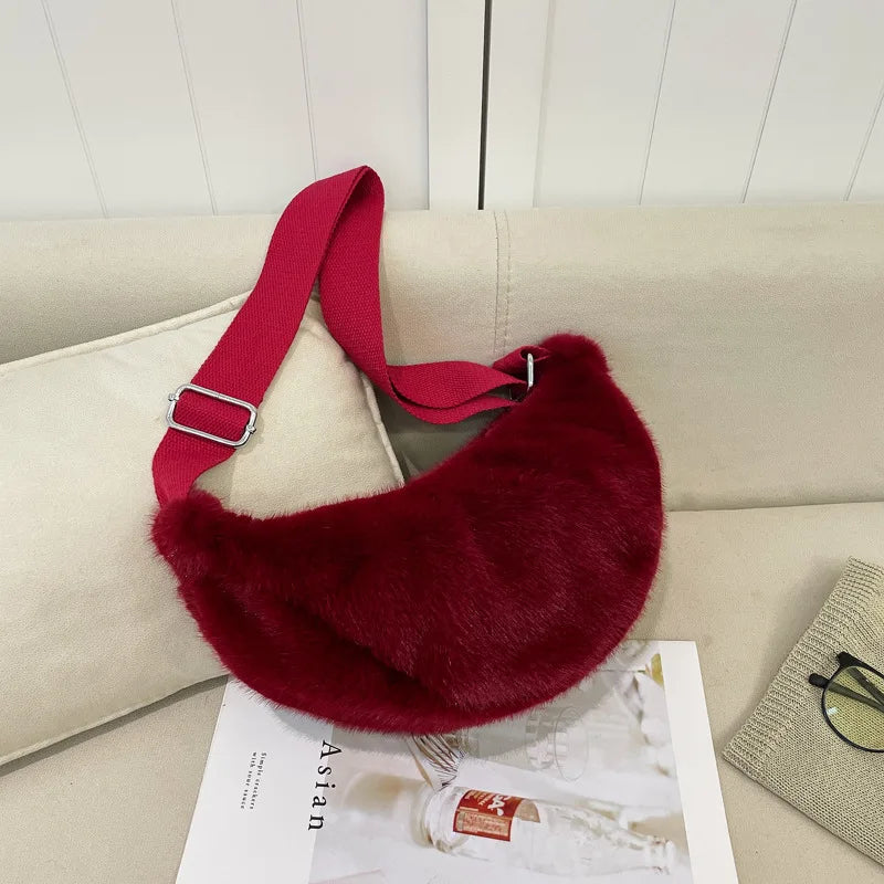 sac banane fourrure rouge