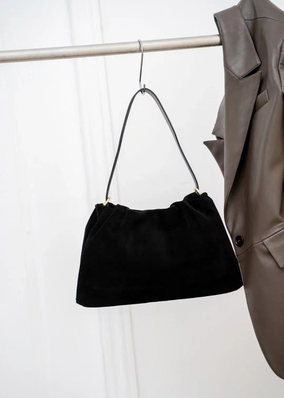 sac bandouliere daim noir