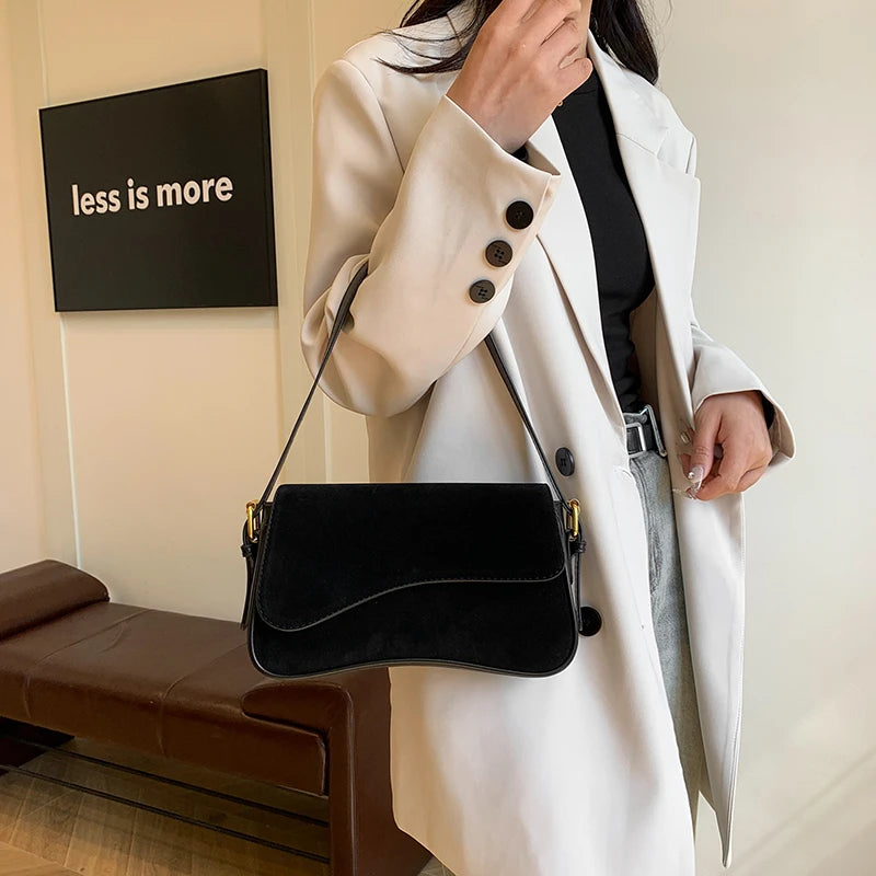 sac bandouliere en daim noir