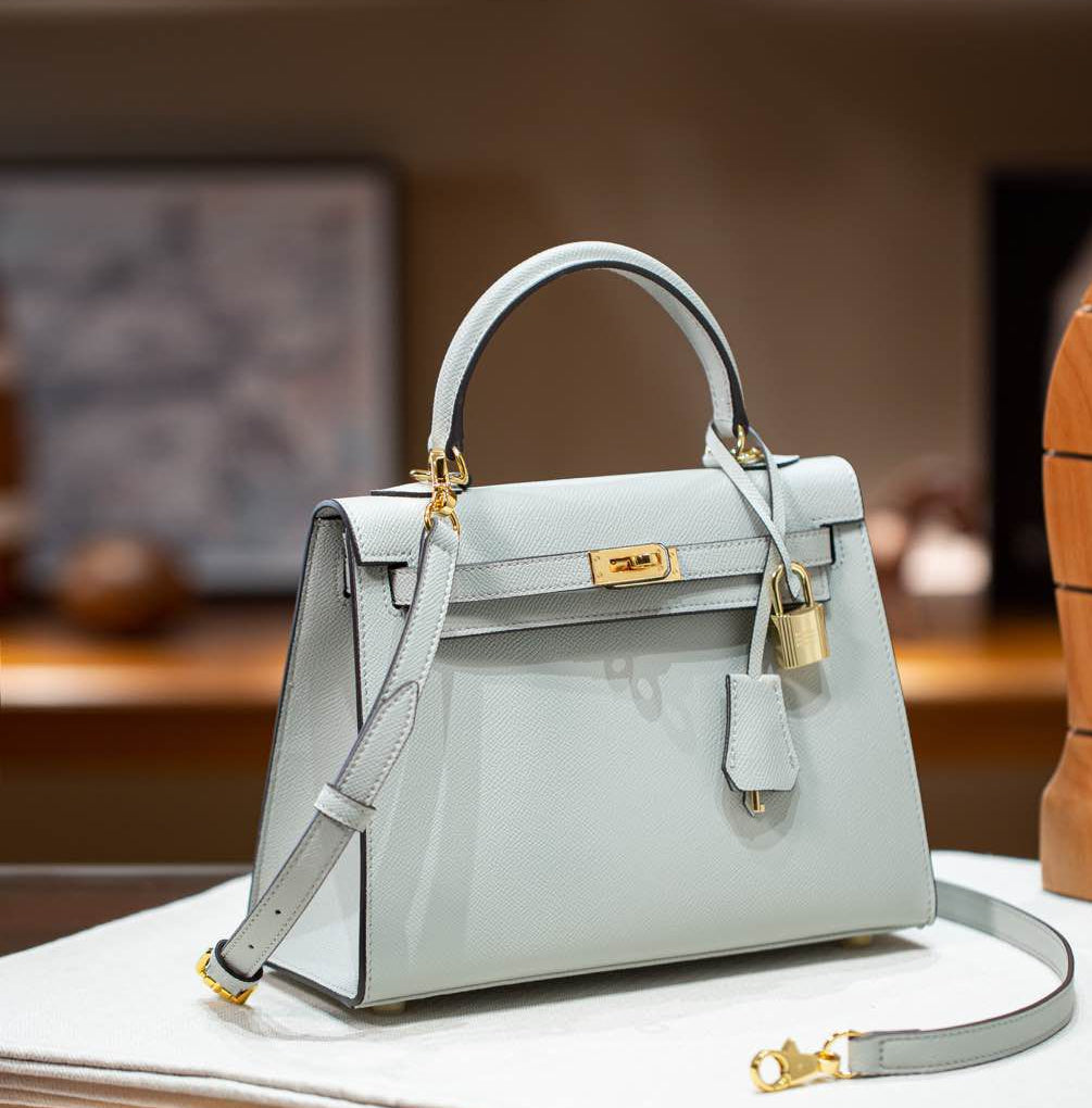 sac en cuir gris clair femme