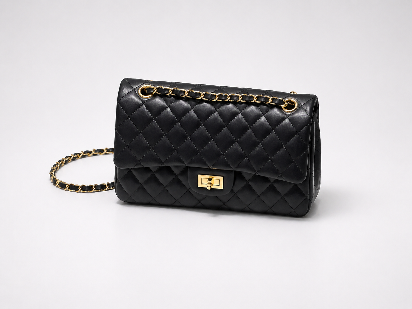sac bandouliere en cuir matelasse noir