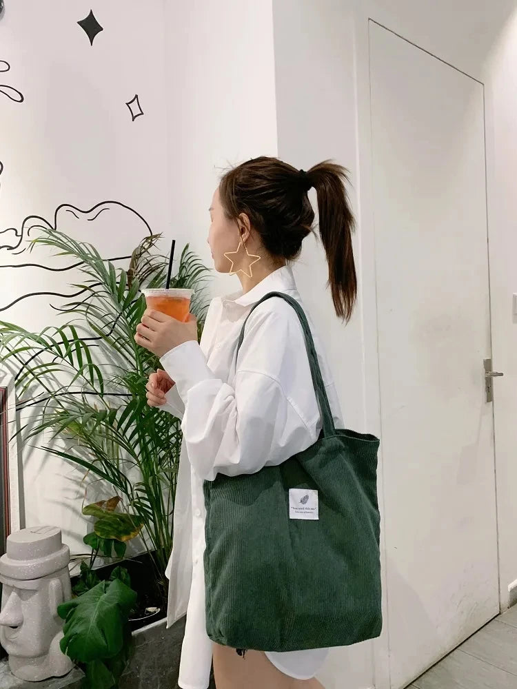 tote bag en velours vert